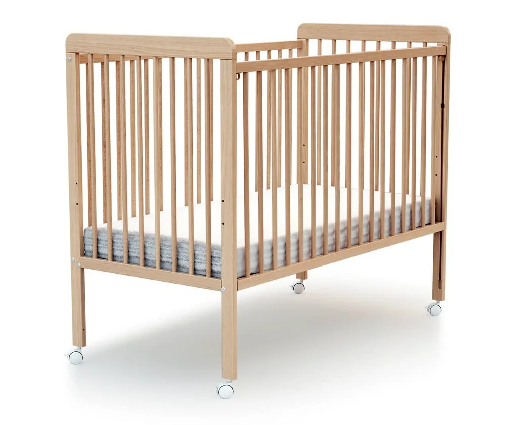 Webaby - Cuna bebé Madera con Barrera Deslizante para bebés 60x120 LIVO Haya barnificada | Base de Caja Ajustable en 3 Alturas | 4 Ruedas multidireccionales con Freno