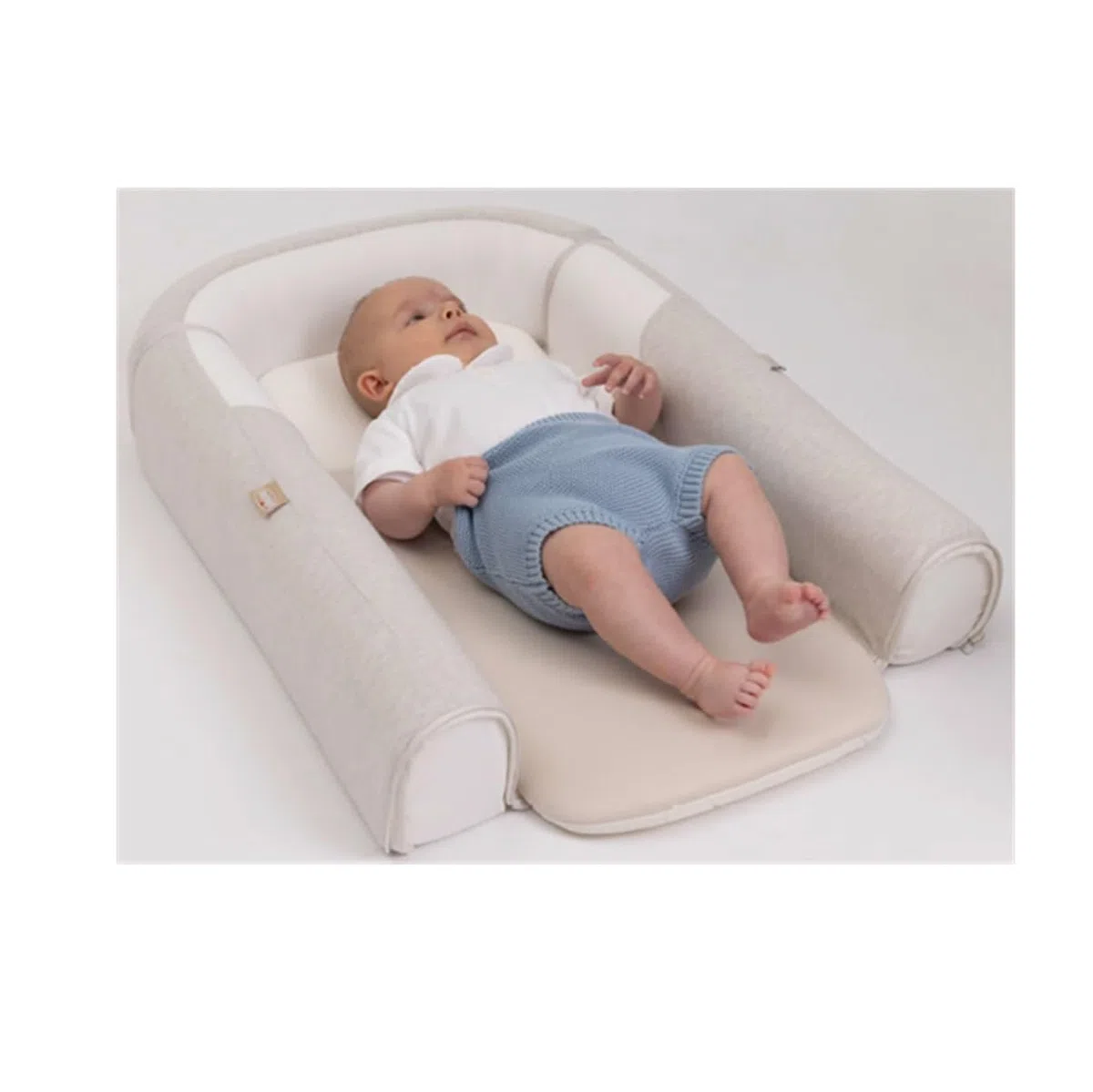 Chicco Mommy Pod 3 en 1, reductor para cuna de bebé, 81 cm x 49 cm, nido para bebés, 0-3 meses para dormir, 0-8 meses para el tiempo del pancino, Funda de algodón orgánico, lavable a máquina, Gris